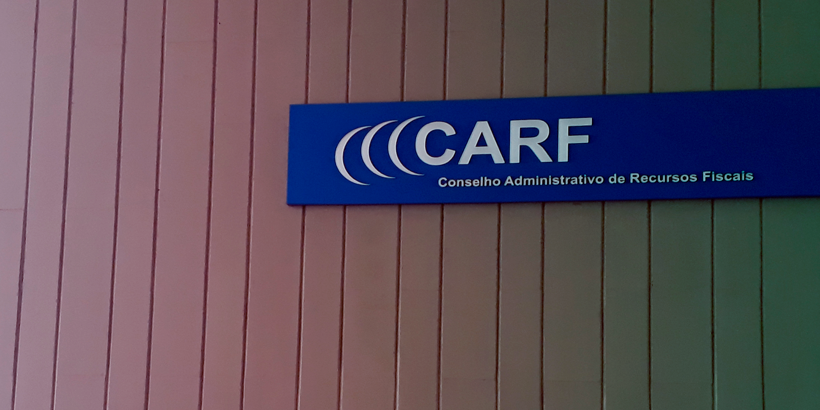 O que é o CARF e quais as suas funções?